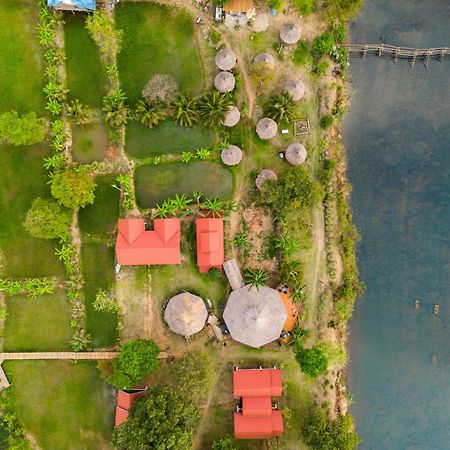 Bolaven Garden Bungalow And Tent - Tad Lo Ban Kiangtat Exteriör bild