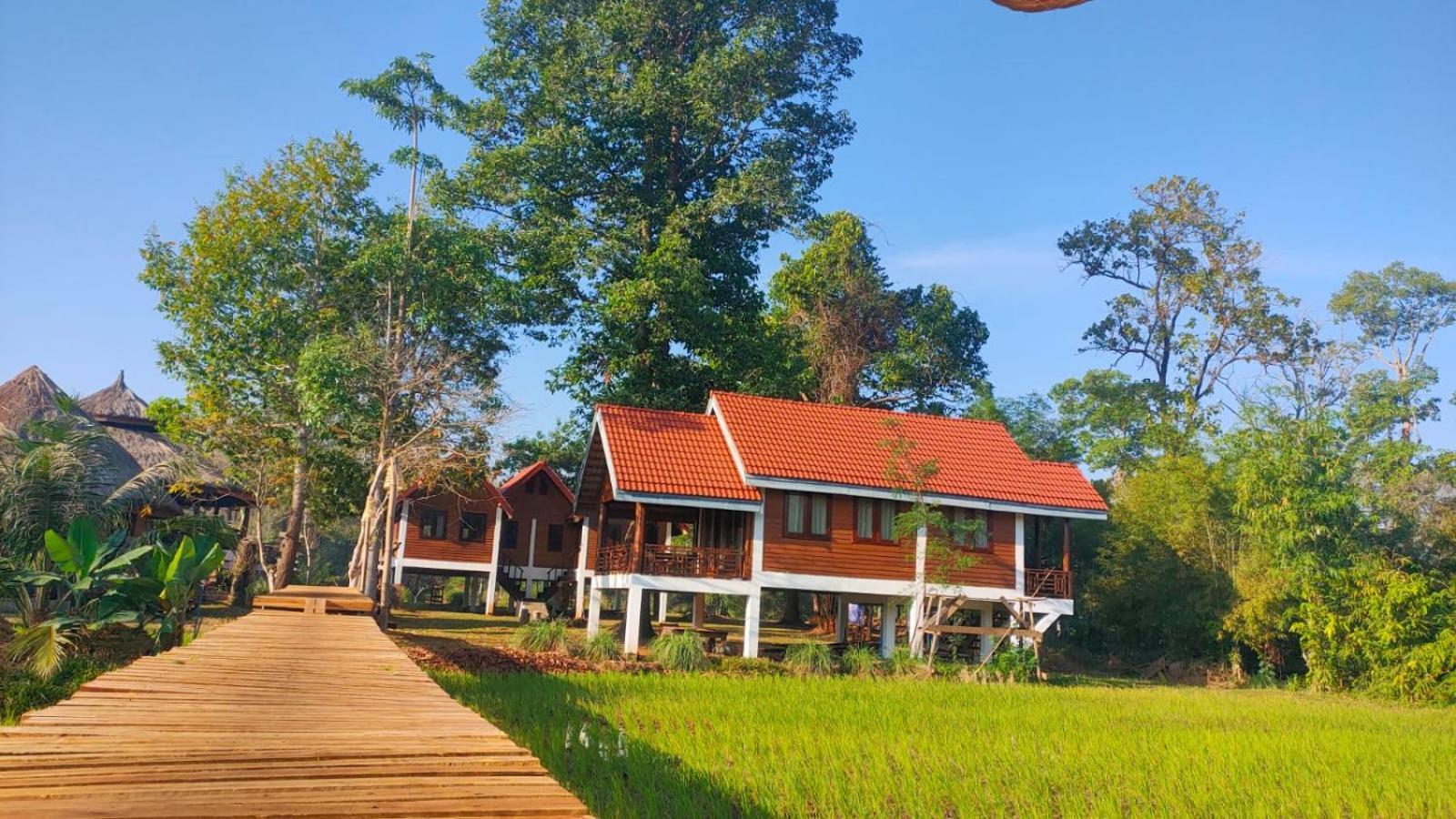 Bolaven Garden Bungalow And Tent - Tad Lo Ban Kiangtat Exteriör bild
